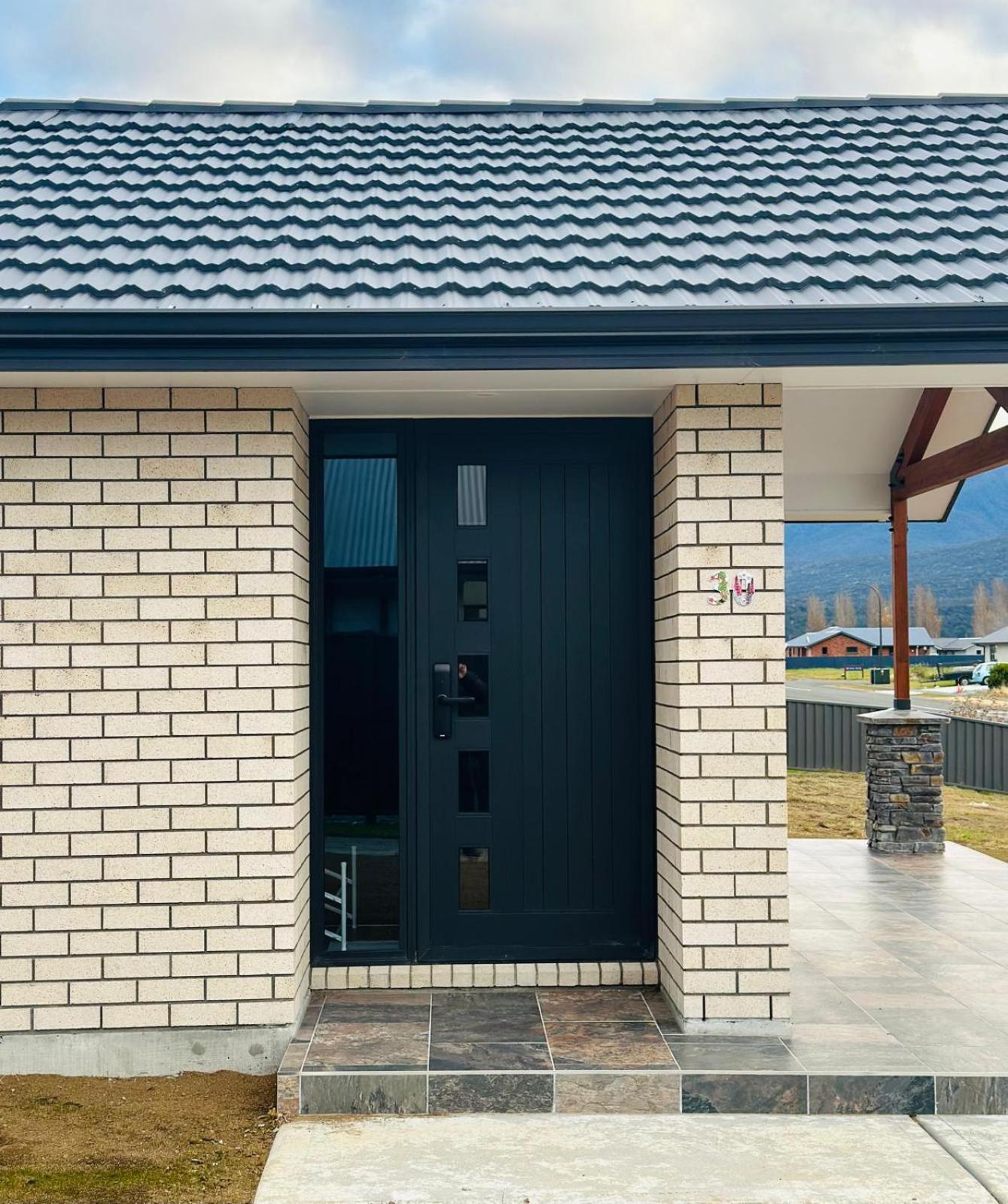 Holiday Home In Beautiful Те-Анау Экстерьер фото