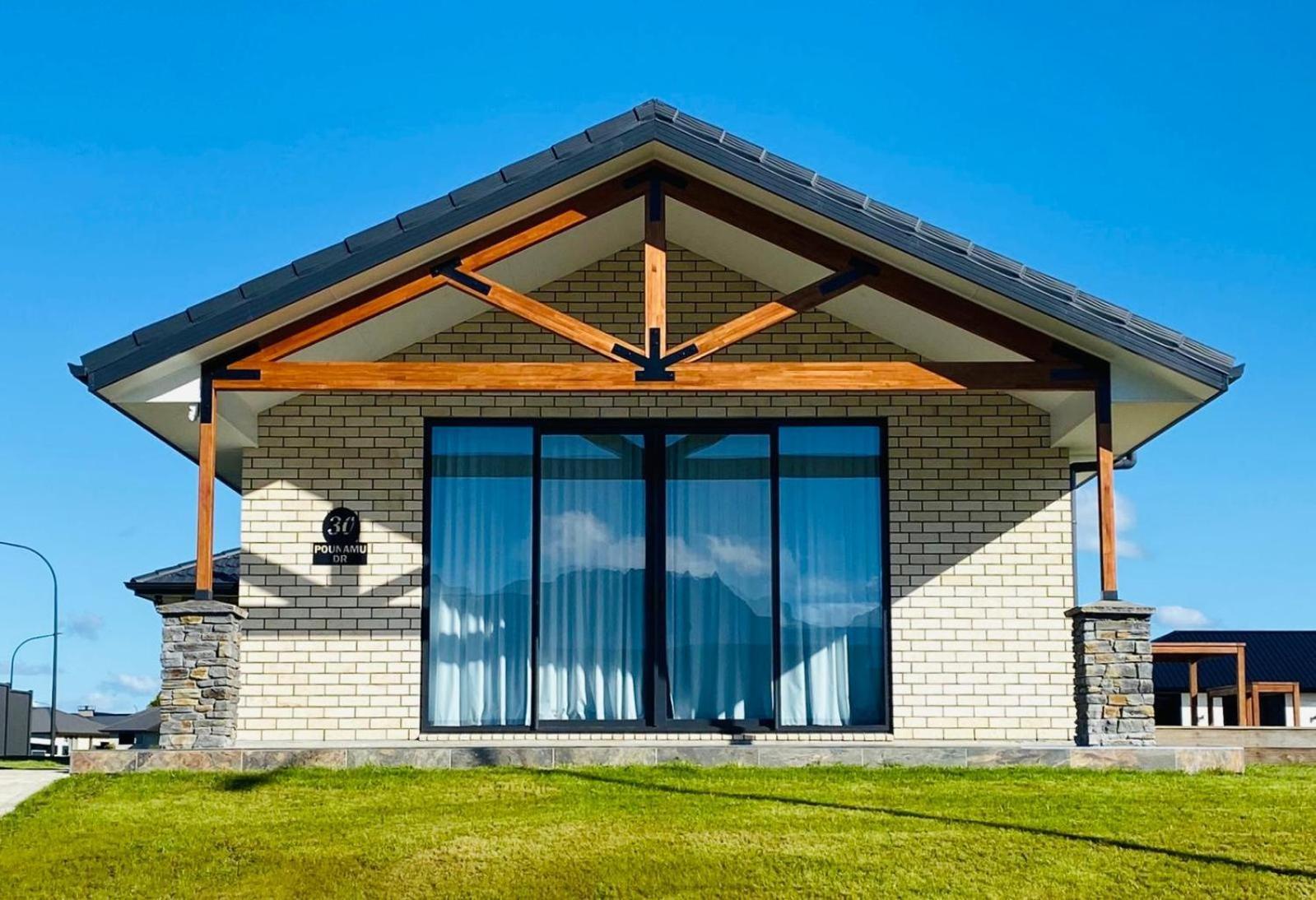 Holiday Home In Beautiful Те-Анау Экстерьер фото